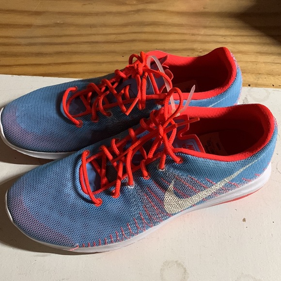 Nike Sneakers-Flex Fury- size 7Y - Picture 2 of 8